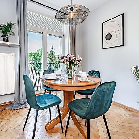 Warsaw Inside Wola & Business Apartment Luaran gambar