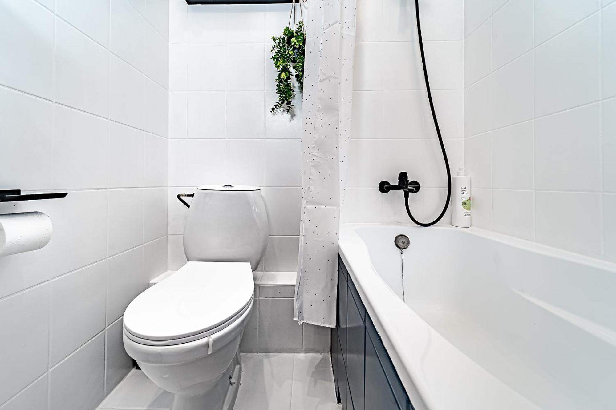 Warsaw Inside Wola & Business Apartment Luaran gambar