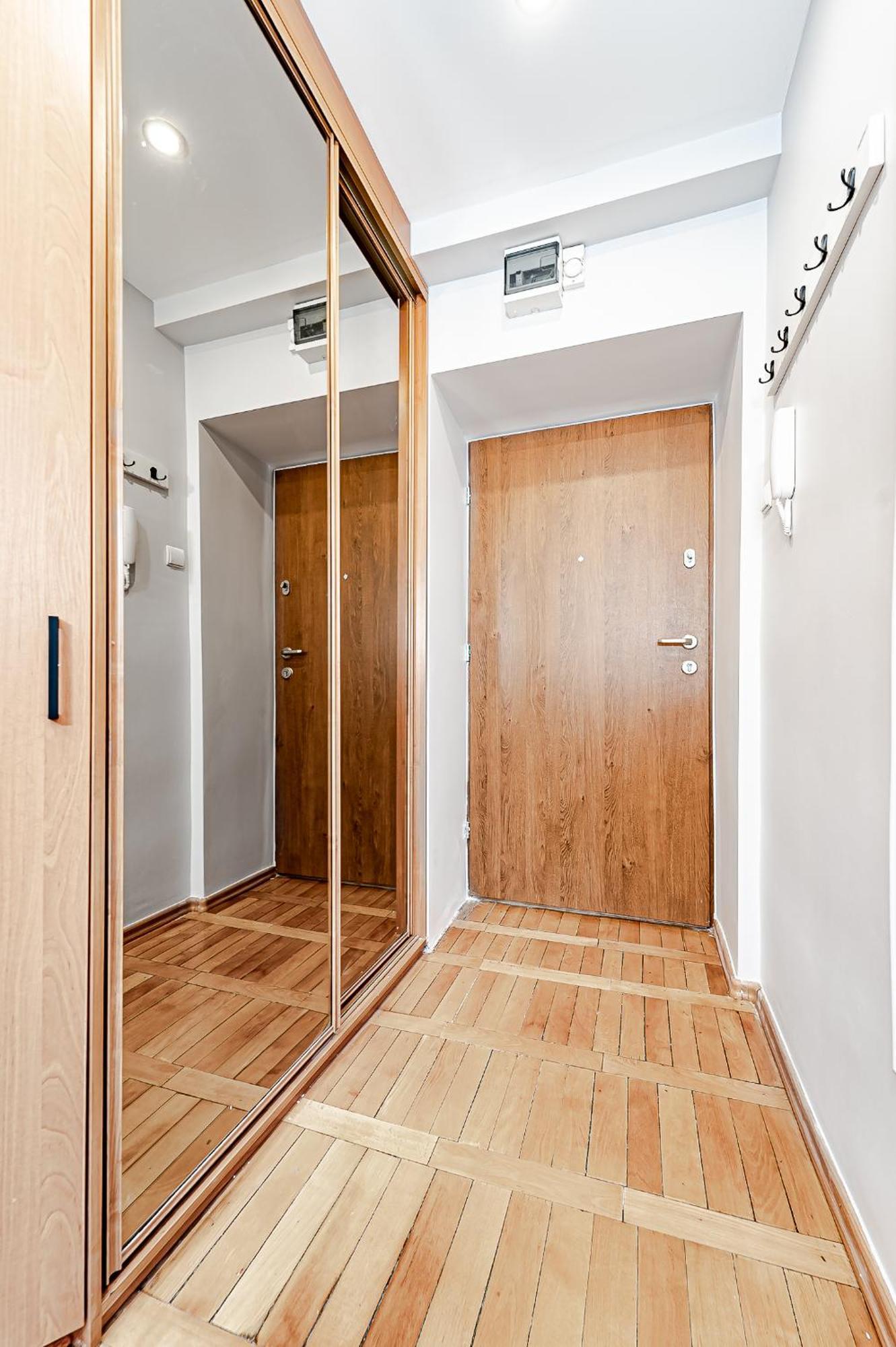 Warsaw Inside Wola & Business Apartment Luaran gambar